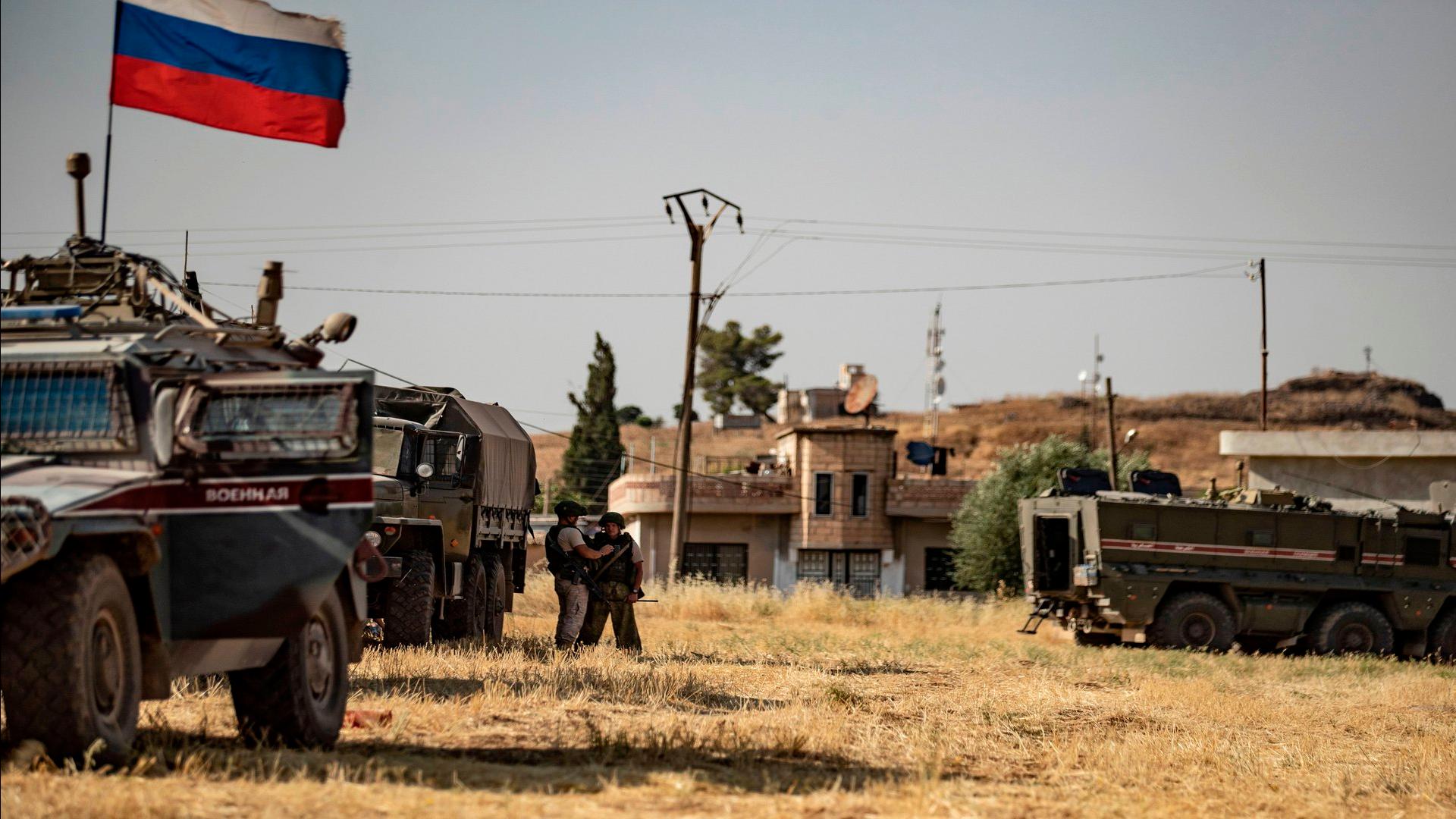 دورية روسية- تركية تجوب قرى ريف الحسكة