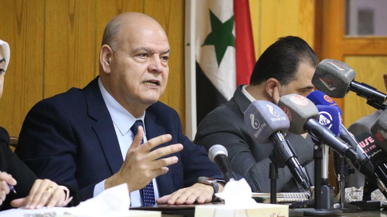 وزير التجارة الداخلية وحماية المستهلك عمرو سالم