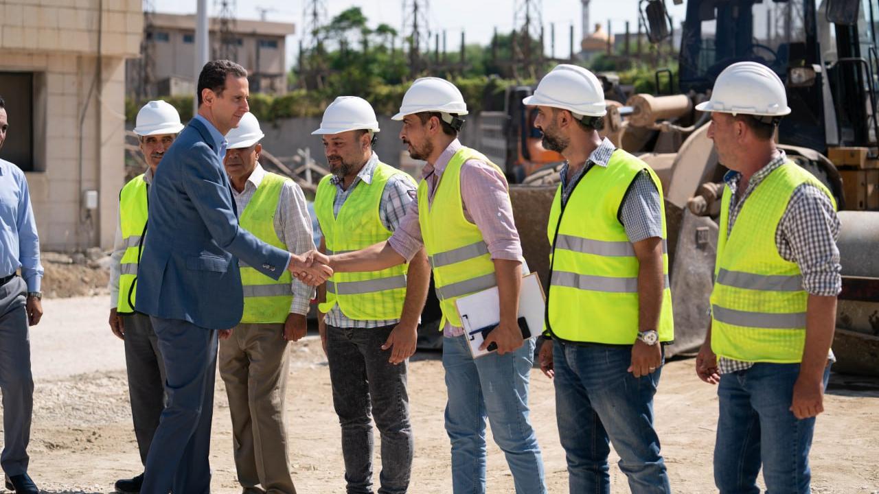 الرئيس بشار الأسد يزور المحطة الجديدة لتوليد الكهرباء في مدينة بانياس