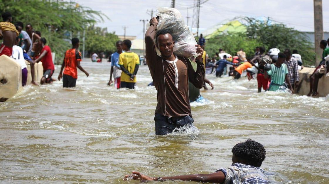 أكثر من نصف مليون نازح في الصومال بسبب الفيضانات!
