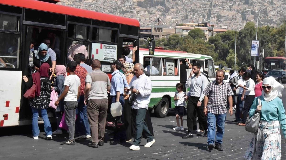 محافظة دمشق توافق على إحداث خطوط لوسائط النقل الجماعي تسمح بنقل الموظفين والطلاب