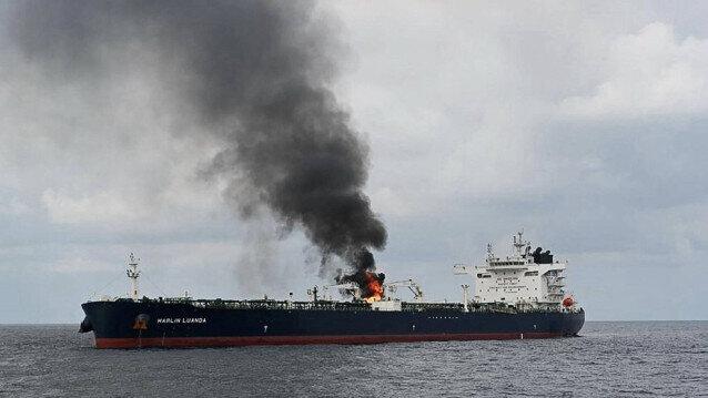 المقاومة اليمنية تستهدف سفينة بصاروخ باليستي مضاد للسفن في خليج عدن