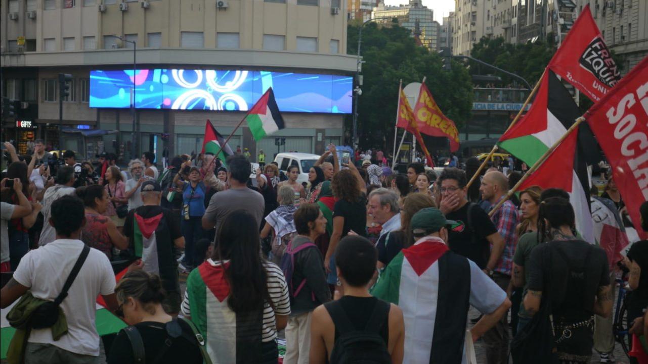 مسيرة في الأرجنتين تنديداً بالعدوان الإسرائيلي على غزة
