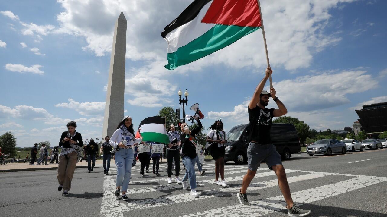مظاهرة تجوب شوارع واشنطن تطالب بوقف الإبادة الجماعية في قطاع غزة