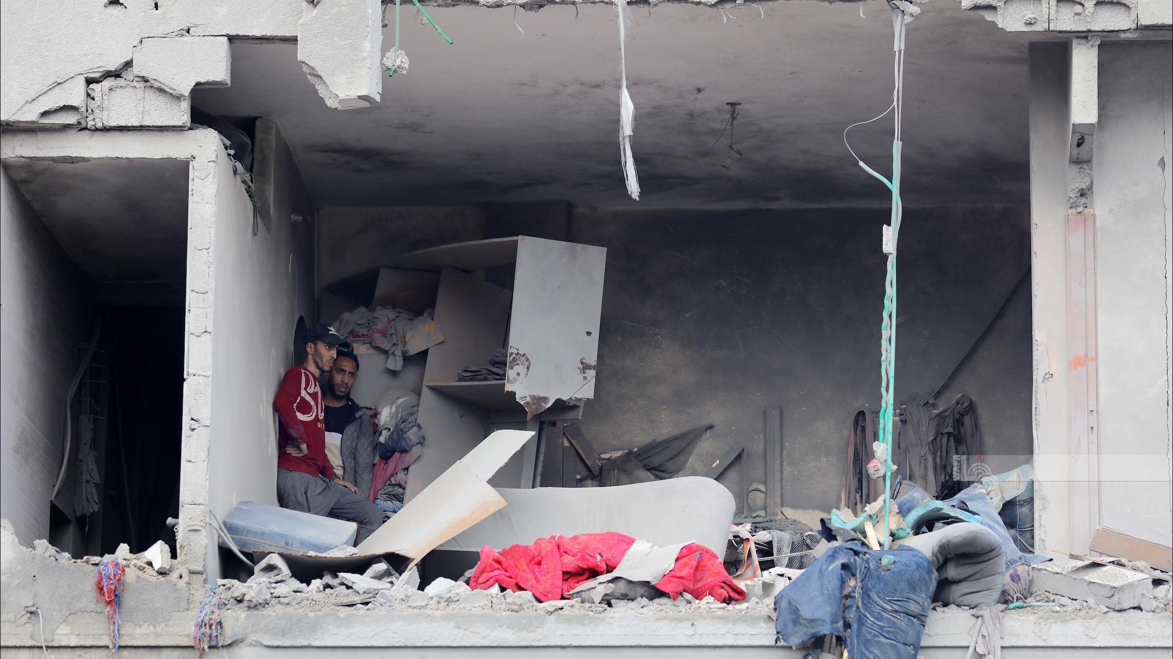 تجدد الاقتحامات في الضفة الغربية، والقصف الإسرائيلي يتواصل في غزة