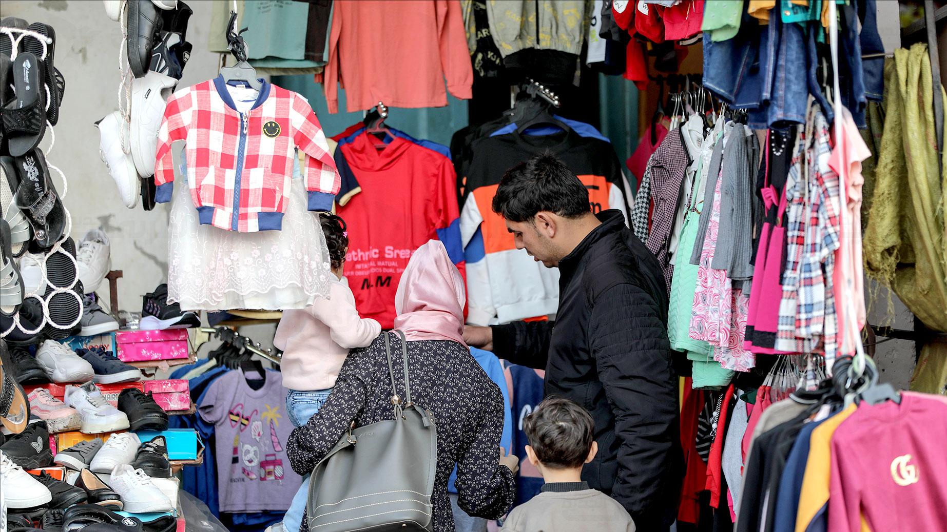 كلفة شراء ملابس العيد لثلاثة أطفال تصل لـ3 مليون ليرة.. والأسعار تختلف تبعاً لمزاجية البائع