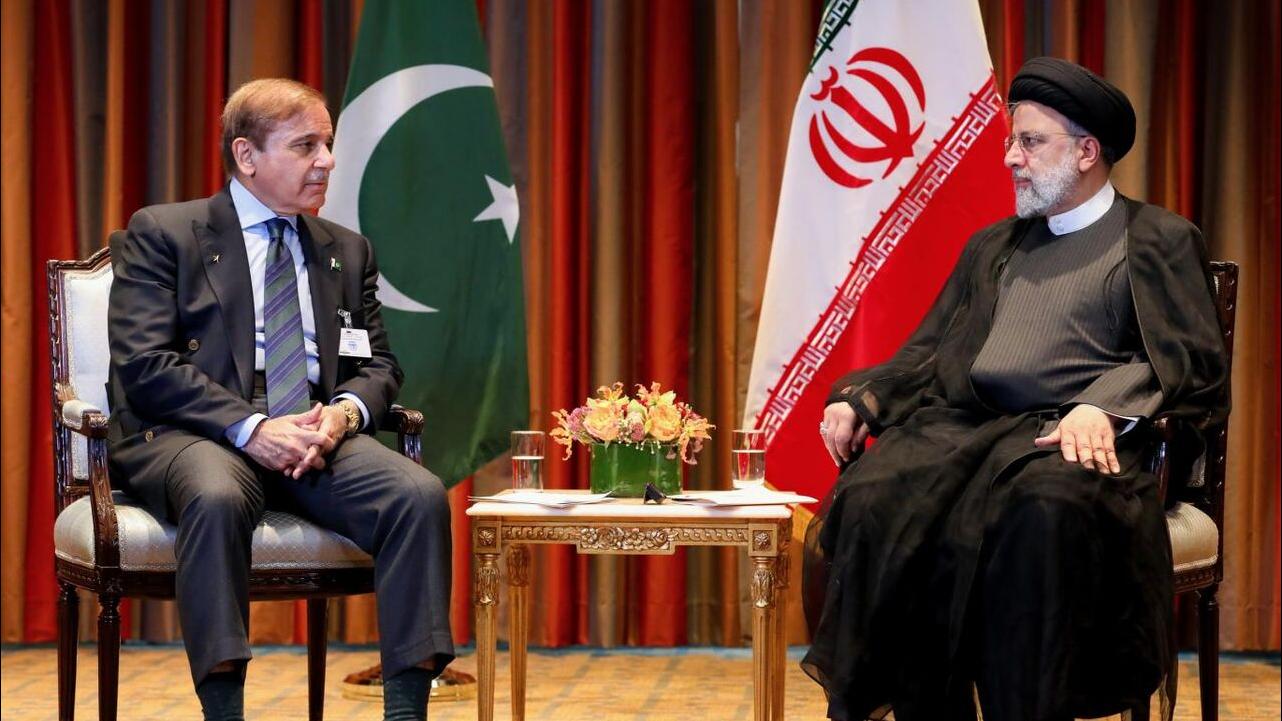 الرئيس الإيراني في مؤتمر صحفي مع رئيس الوزراء الباكستاني: مجلس الأمن لا يقوم بواجباته لوقف جرائم الاحتلال