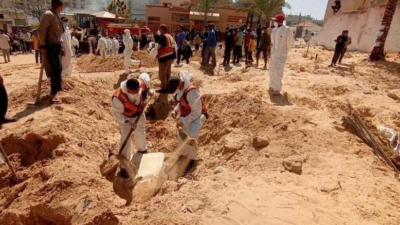 اً مصير نحو ٢٠٠٠ شخص من الفلسطينيين مجهولاً  وتحديد جثامين ٤٢ شهيداً