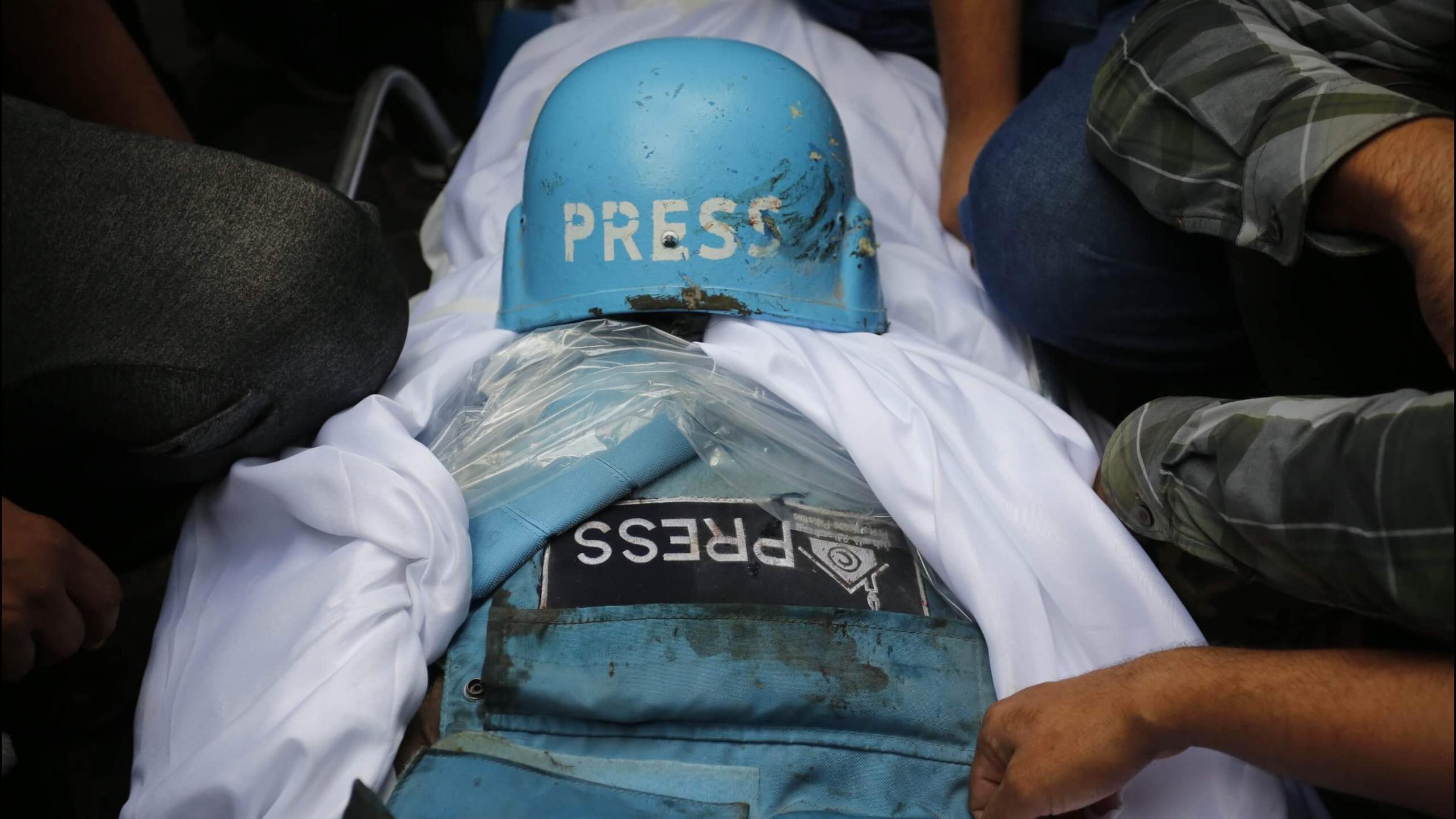 ارتفاع عدد الشهداء الصحفيين في غزة إلى 141، و5 مجازر للاحتلال خلال 24 ساعة