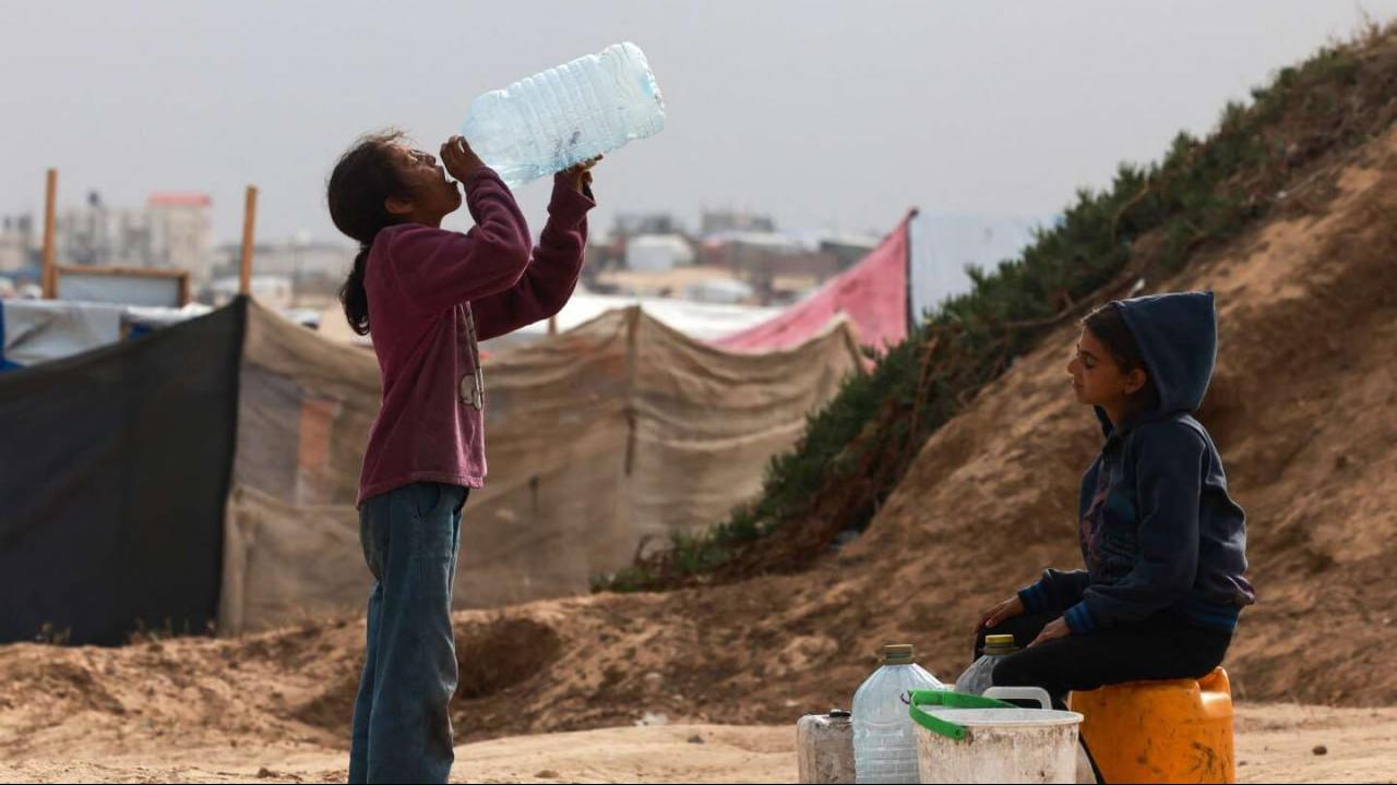 الأونروا: تلقينا تقارير تفيد بوفاة طفلين على الأقل بسبب الحرارة في غزة