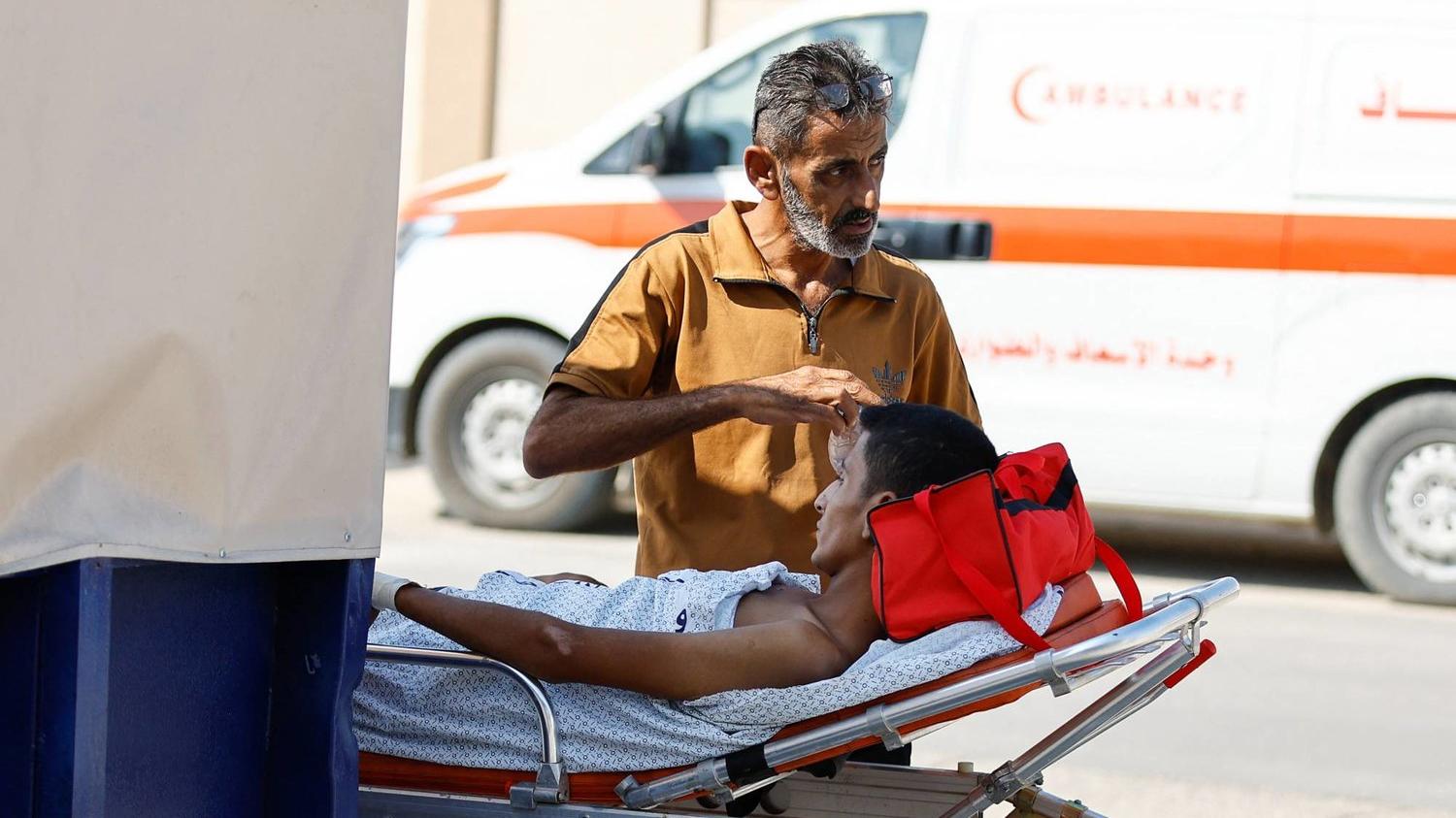 الصحة في غزة: منع الجرحى من السفر لتلقي العلاج خارج غزة نتيجة سيطرة الاحتلال على معبر رفح