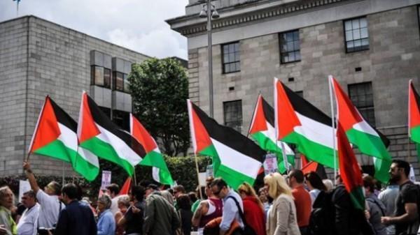 الجالية الفلسطينية في بريمن الألمانية تنظم تظاهرة تنديداً بعدوان الاحتلال