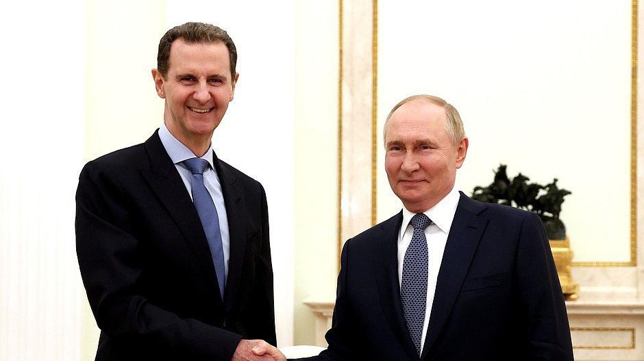 الرئيس الأسد يلتقي الرئيس الروسي خلال زيارة عمل إلى موسكو